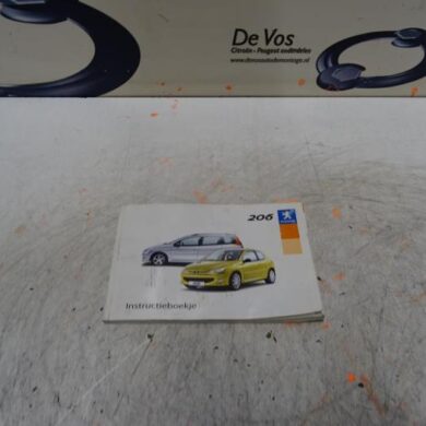 Peugeot 206 1.4 16V Instruction Booklet 2004