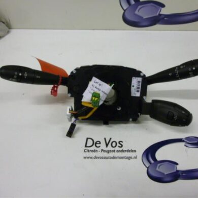 Peugeot 207 1.4 16V Steering column stalk 2007 624258