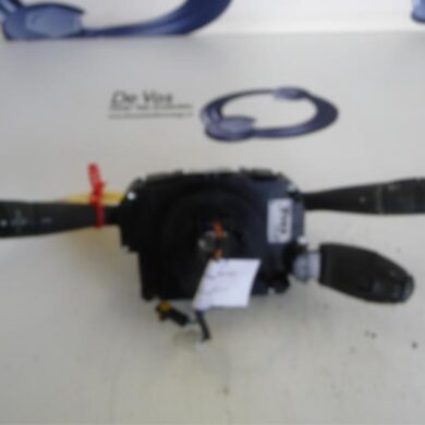 Peugeot 207  Steering column stalk 2011 6242ZJ