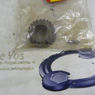 Peugeot 407  Crankshaft sprocket 2005