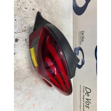 Peugeot 208 1.2 Vti 12V PureTech Achterlicht rechts 2018 9825601180