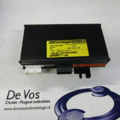 Peugeot 407 3.0 V6 24V VVT Radio amplifier 2004 6560HX