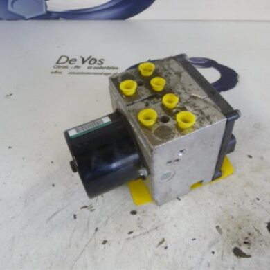 Peugeot 407  ABS pump UHZ 2006 4541R9