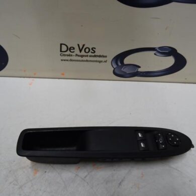 Citroen DS4  Combischakelaar ramen 2012 6490SR