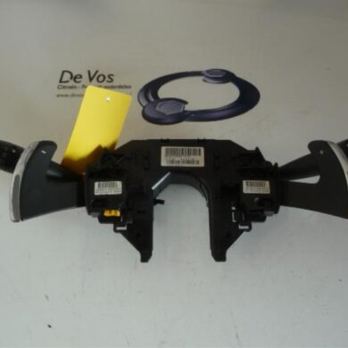 Citroen C4 1.6 HDi 16V 110 Steering column stalk 2008 624346-6242Y4