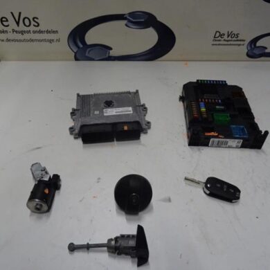 Citroen C4 Cactus  Computer Motormanagement HNZHN01 2015 1616898380-1612859780