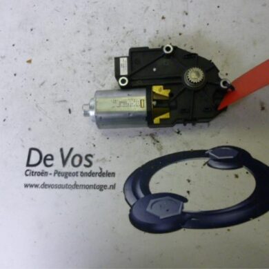 Peugeot 407  Sunroof motor 2004 8401EW