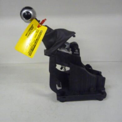 Citroen DS3 1.6 16V VTS THP 155 Gear stick 2010 2400PG 20EA17