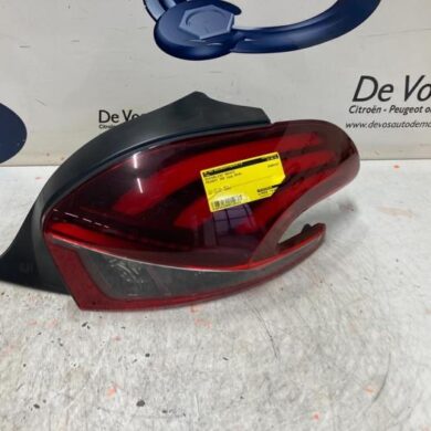Peugeot 208  Achterlicht rechts 2016 9810430580-9825601180