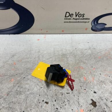 Citroen C5 Aircross 1.2 e-THP PureTech 130 Handrem schakelaar HNS 2020 98131463ZD