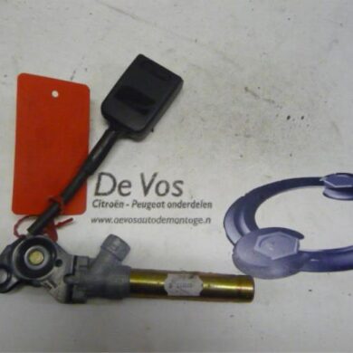 Peugeot 406  Gordelspanner rechts 2003 8972S2