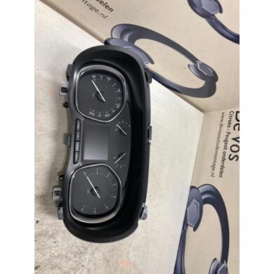 Peugeot Expert 2.0 Blue HDi 150 16V Tacho - Kombiinstrument KM 2022 9848098380