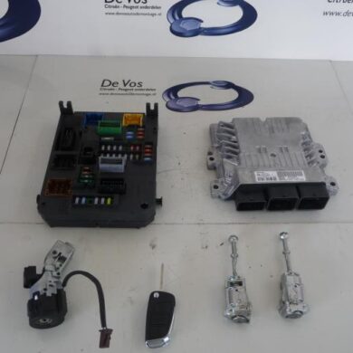 Citroen C4 1.6 e-HDI Engine management computer 9HR-9HR9H05 2012 1608934880