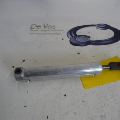 Peugeot 207  Convertible roof gas strut 2009 8446Q0