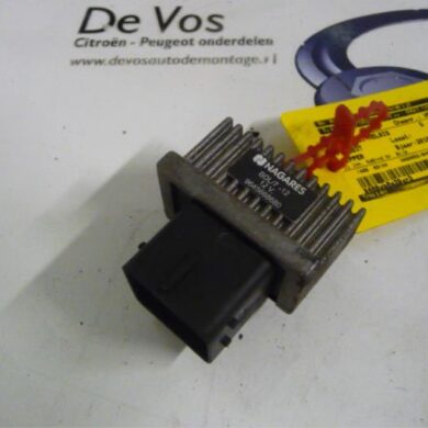 Peugeot Bipper 1.4 HDi Glow plug relay 2010 598140