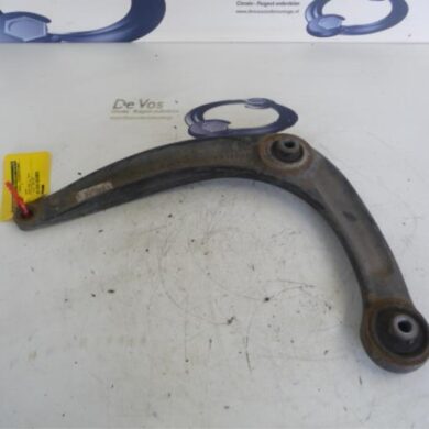 Peugeot 3008  Front wishbone, left 2013 3520V2