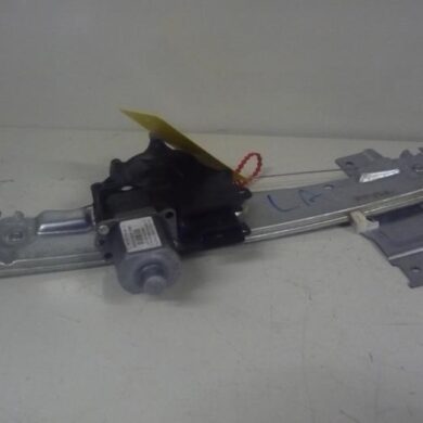 Peugeot 2008 1.2 Vti 12V PureTech 82 Rear door window mechanism 4-door, left 2013 9673154280