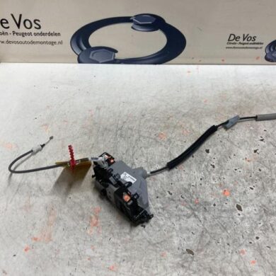 Opel Grandland X  Rear door lock mechanism 4-door, left 2020 9814613180