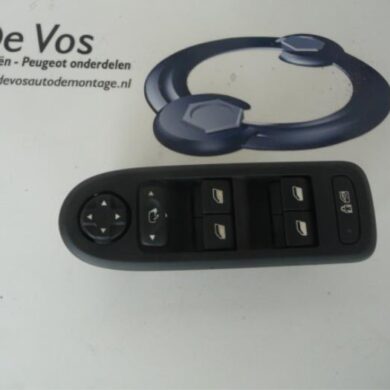 Citroen C5 2.0 16V Multi-functional window switch 2009 6490Y6