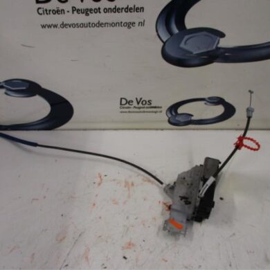 Peugeot 407  Rear door lock mechanism 4-door, left 2007 9137Q8-9137K9