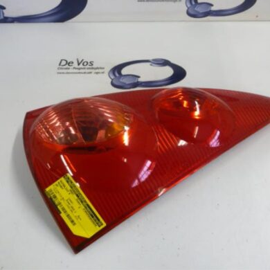 Peugeot 107 1.0 12V Achterlicht rechts 2010 6351X6