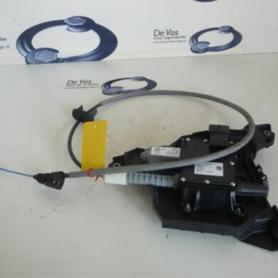 Peugeot 3008  Parking brake motor BHZ-BHZBH01 2015 470212