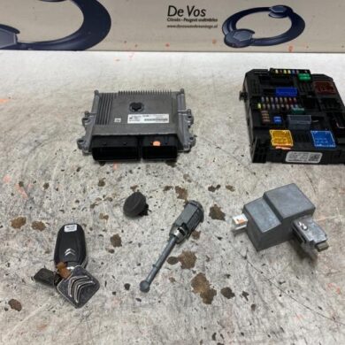 Citroen C3 Aircross 1.2 e-THP PureTech 130 Engine management computer HNS 2021 9838397380-1640419680-1681460280