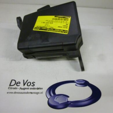 Peugeot 206 1.6 16V Relay holder 2002 6556X7-6556KZ-6556Z1