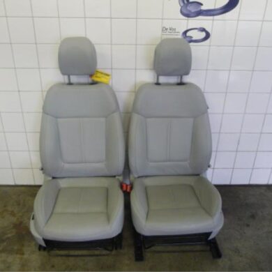 Peugeot 3008 2.0 HDiF 16V GT Set of upholstery (complete) 2010