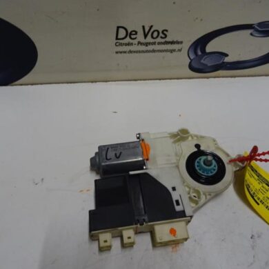 Citroen C5 2.0 16V Raammotor Portier 2006 9221AK