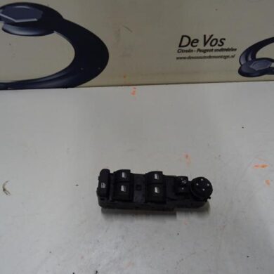 Citroen C3 Aircross  Multi-functional window switch 2018 96788264ZD