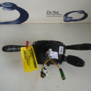 Peugeot 207  Steering column stalk 2009 6242R7