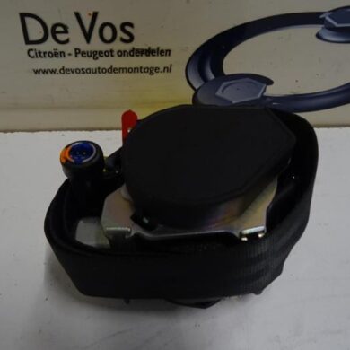 Peugeot 308  Seatbelt tensioner, left 2010 8975FT