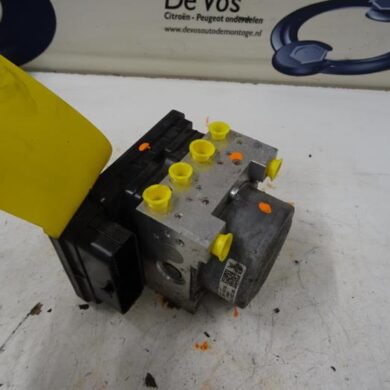 Peugeot 2008  ABS Pomp HMZ-HMZHM01 2015 1614215380-1616773080