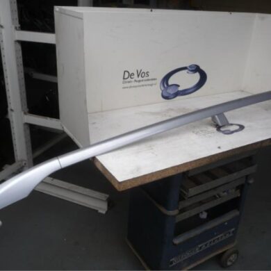 Peugeot 4007 2.2 HDiF 16V Roof rail, left 2007 8361F4