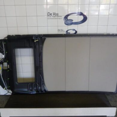 Peugeot 307 1.6 HDiF 110 16V Schuifdak 2007 8401T8