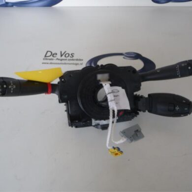 Peugeot 308  Steering column stalk 2010 624329-98062104XT