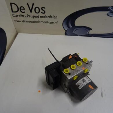 Peugeot 3008  ABS pump AHW 2017 1623161180