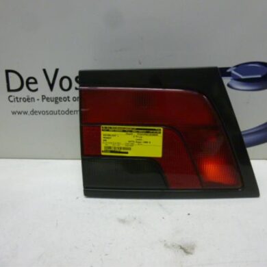 Peugeot 806 2.1 TD 12V Achterlicht links 1999 6351A5