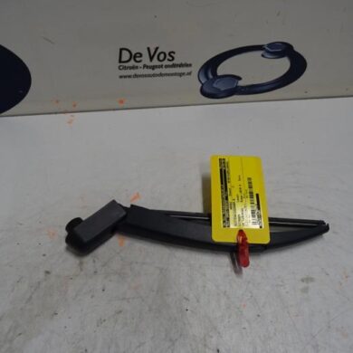Citroen C5 Aircross  Rear wiper arm 2019 1638435680