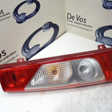 Peugeot Expert 2.0 HDi 120 Achterlicht links 2010 6350AH