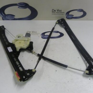 Citroen C4 Picasso 1.6 16V eTHP Ruitmechaniek 4Deurs links-voor 2015 9675924780