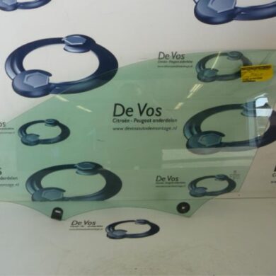 Peugeot 308  Door window 4-door, front left 2015 9677868080