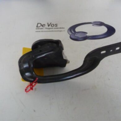 Peugeot 3008 1.6 VTI 16V Tailgate hinge 2011 8613F6