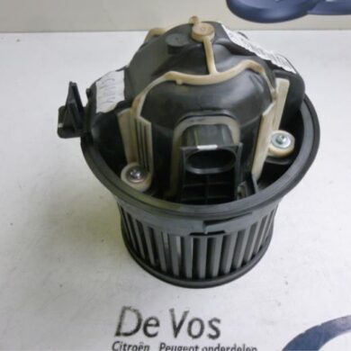 Peugeot 308 1.6 HDi 16V Heating and ventilation fan motor 2008 6441Z7