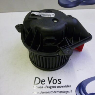 Peugeot 607 2.7 HDi V6 24V Heating and ventilation fan motor 2006 6441K9