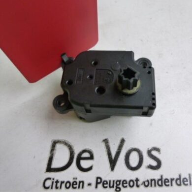 Peugeot 207  Heater valve motor 2006 6447NL