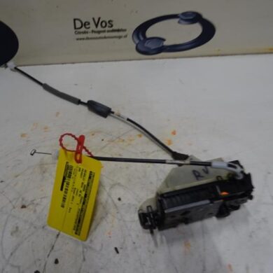 Peugeot 208 1.4 16V Deurslot Mechaniek 4Deurs rechts-voor 2013 9688079980-9812500780