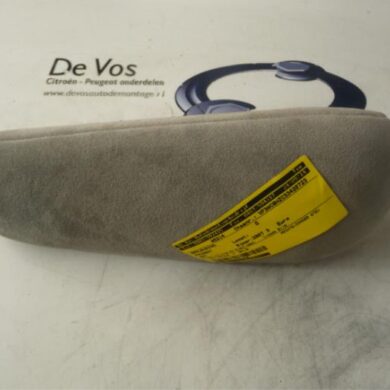 Peugeot 207  Armrest 2007 8830KJ
