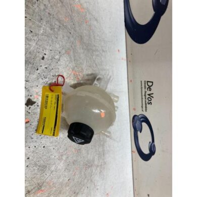 Peugeot 3008  Expansion vessel 2021 9678126080